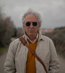 <em>Paul Maynard</em>