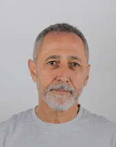 <em>Raul Campos</em>