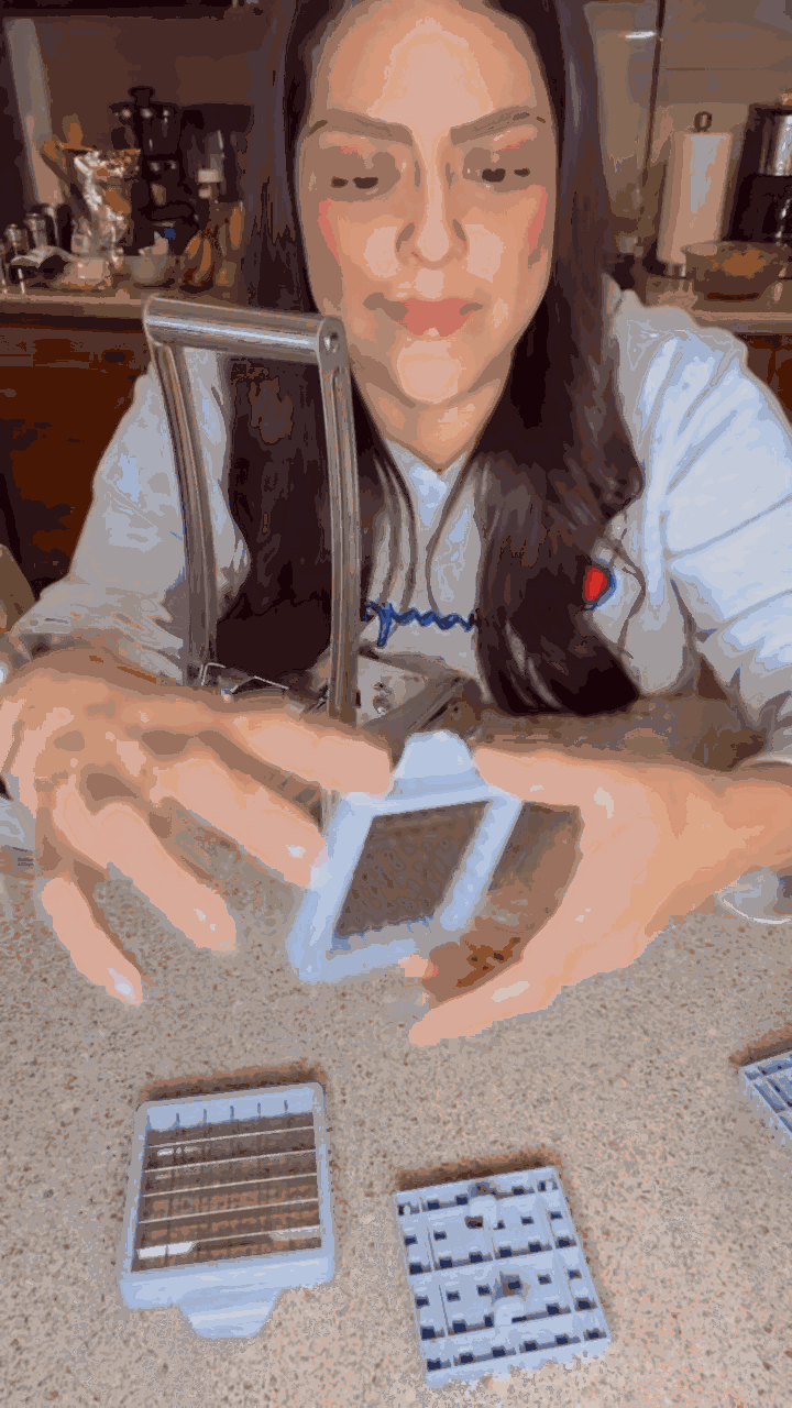 cop-1020-gif1.gif