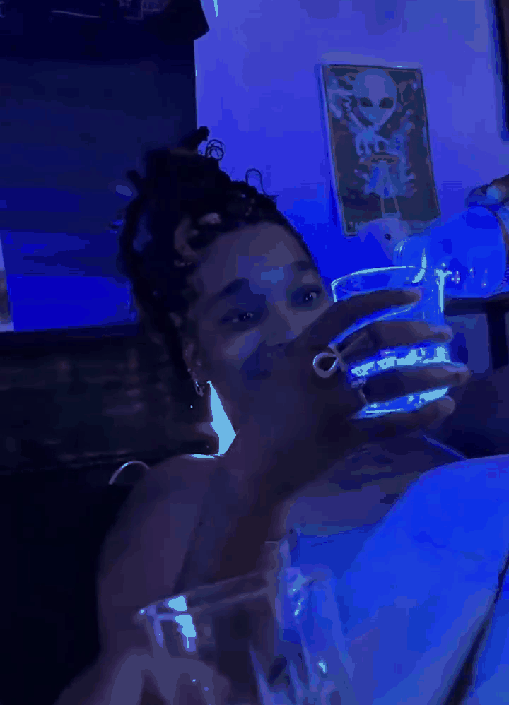 vaso-led-liquido-gif-3.gif